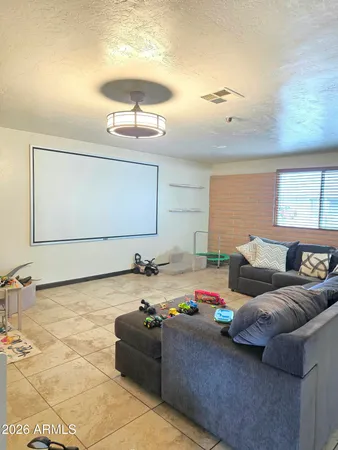 $364,900 | 8109 West Montecito Avenue, Phoenix, AZ 85033