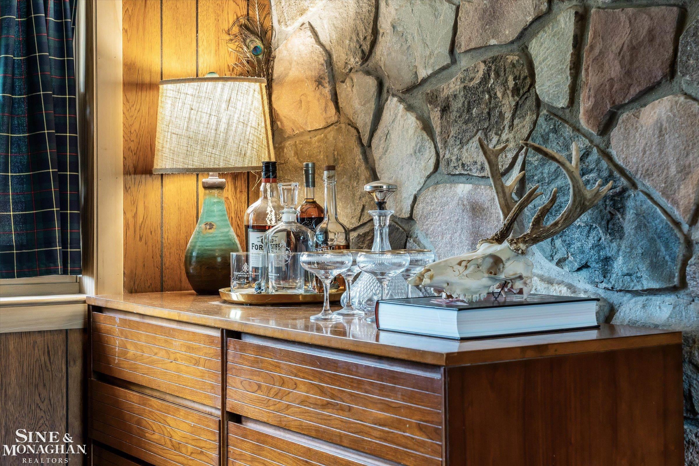 16146 Beverly Road Beverly Hills, MI 48025 - Photo 13 of 36 Gallery Image 13