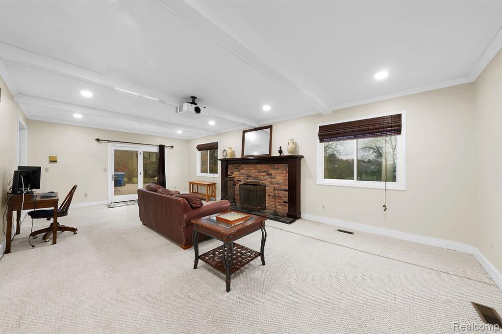 982 Langley Road Rochester Hills, MI 48309 - Photo 12 of 45
