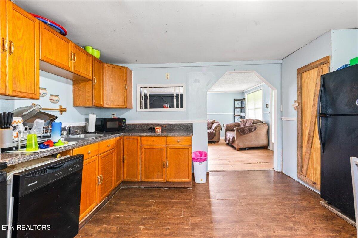 982 Little White Oak Road Duff, TN 37729 - Photo 5 of 18 982 Little White Oak Rd