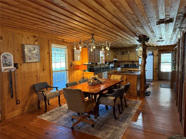 $1,299,000 | 11360 Highway 287 South, Pennington, TX 75856