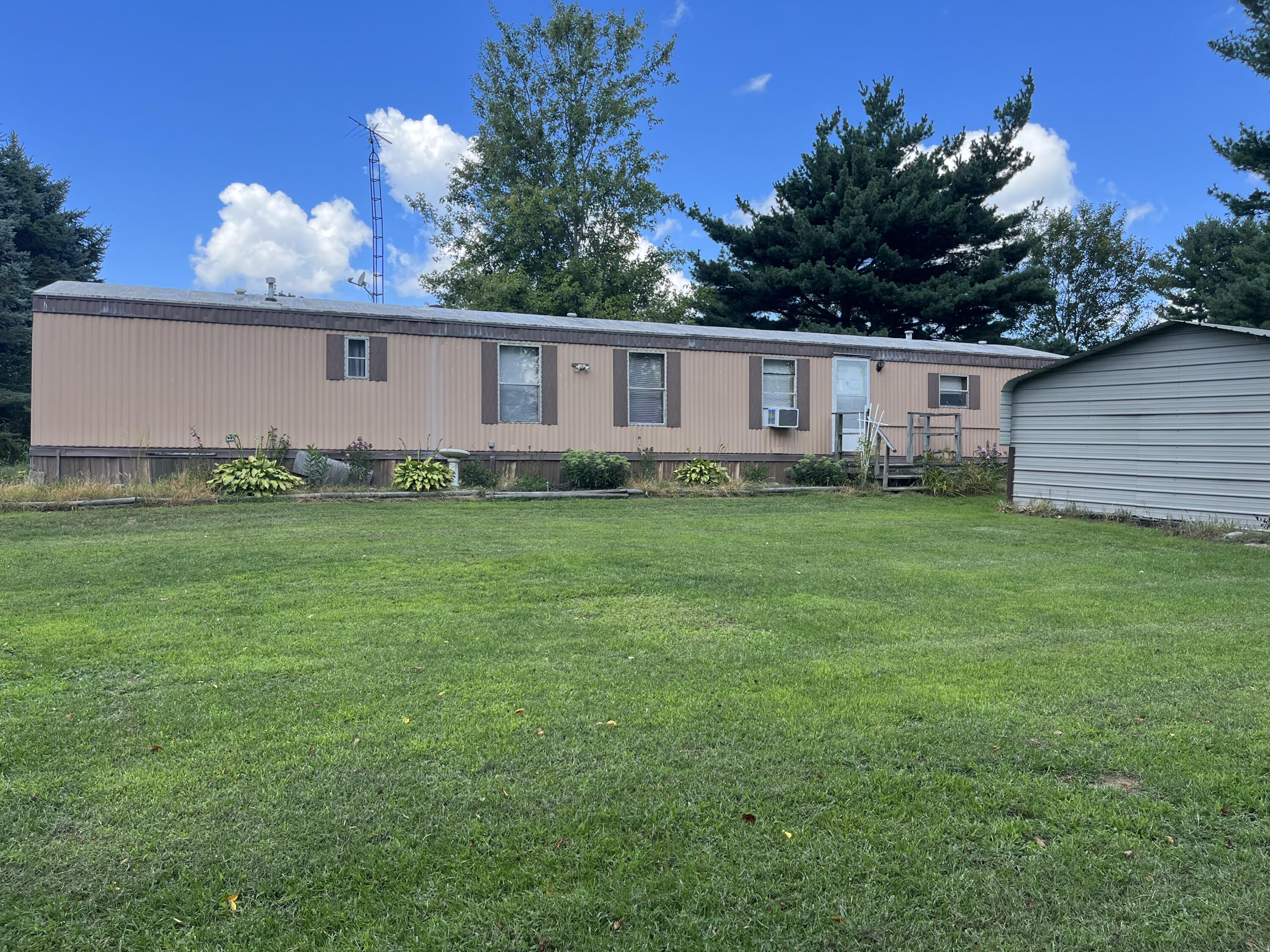 11891 Berryville Road Rives Junction, MI 49277 - Photo 2 of 18 IMG_0991