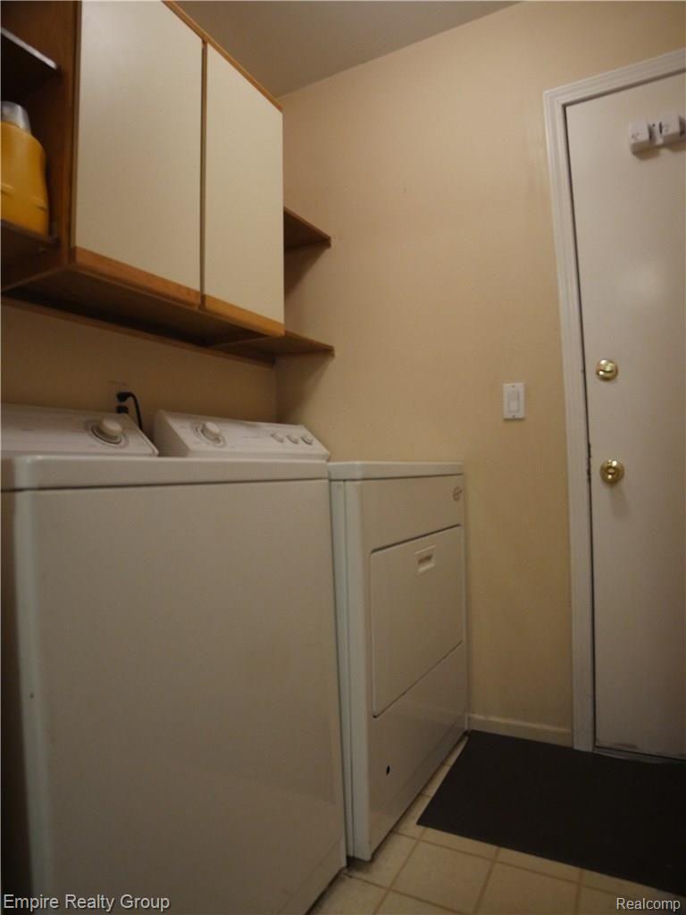 46728 Doubletree Road Canton, MI 48187 - Photo 12 of 36 Laundry.jpg