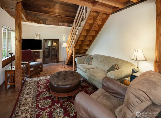 $585,000 | 10320 Southwest Cove Road, Vashon, WA 98070