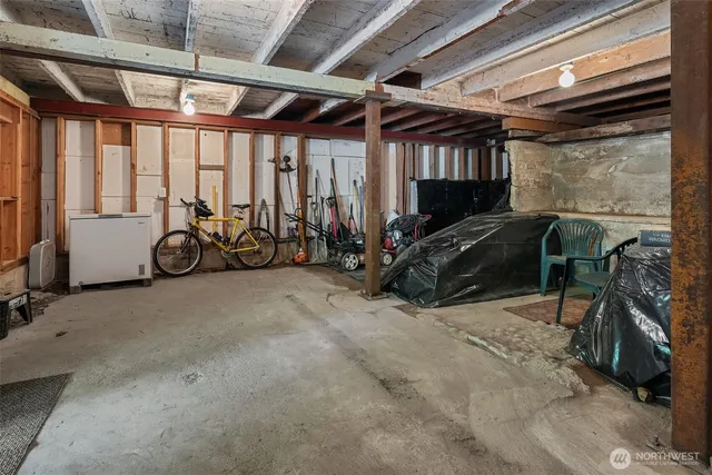 $585,000 | 10320 Southwest Cove Road, Vashon, WA 98070