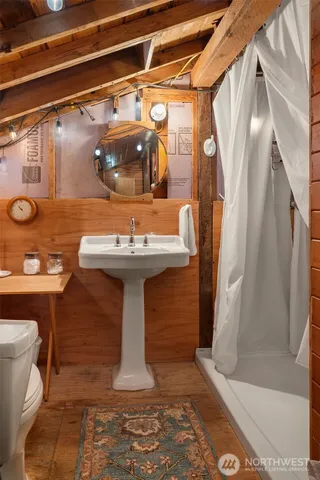 $585,000 | 10320 Southwest Cove Road, Vashon, WA 98070