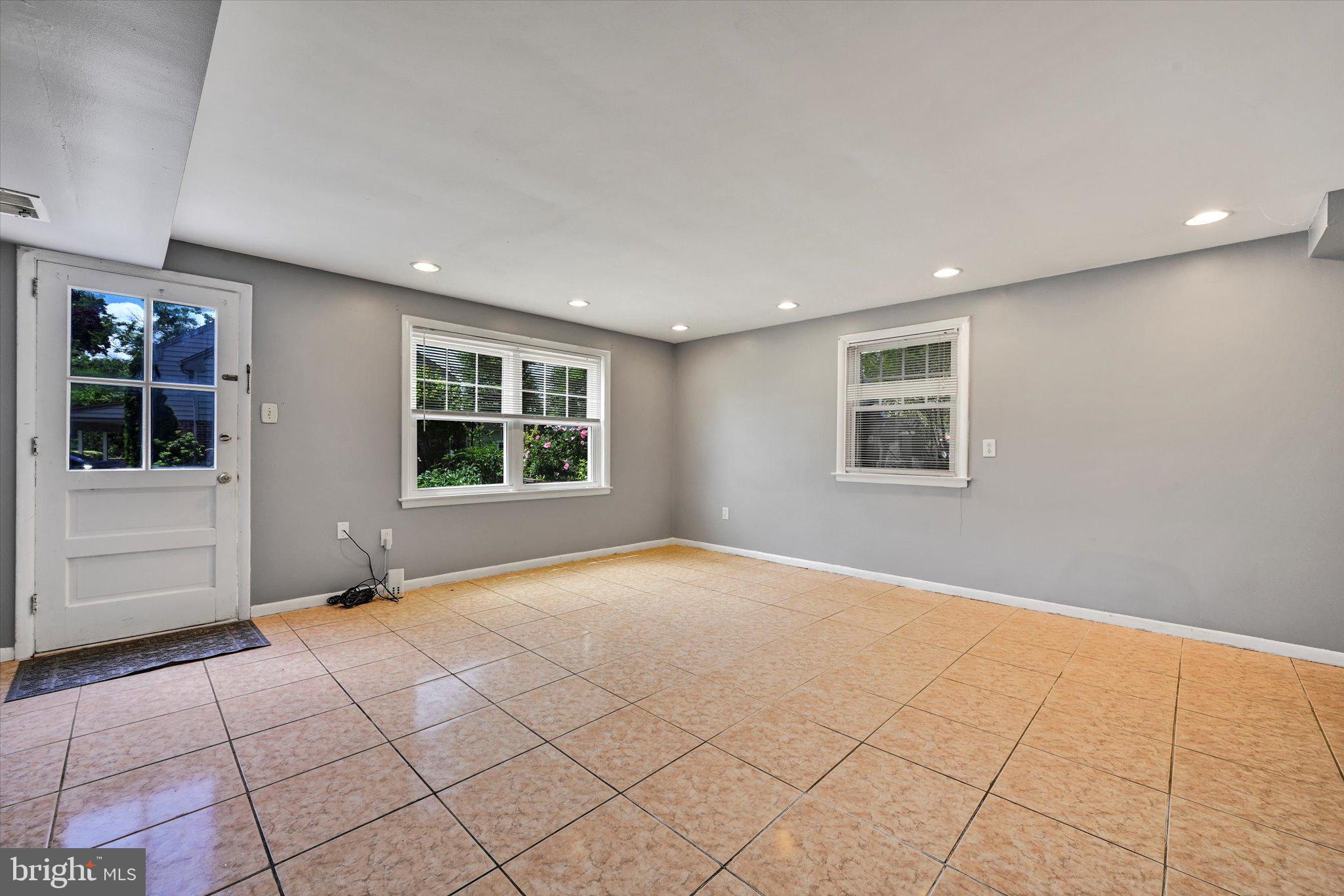 16 Duncan Lane Springfield, PA 19064 - Photo 20 of 27 Gallery Image 20
