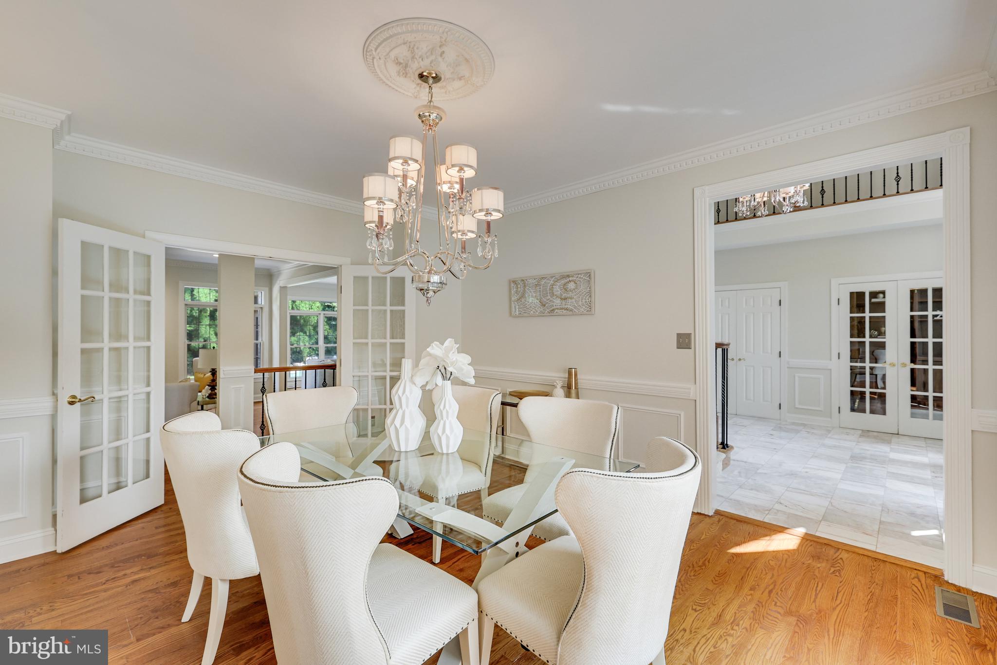 8100 Ridings Court McLean, VA 22102 - Photo 15 of 79 Dining Room