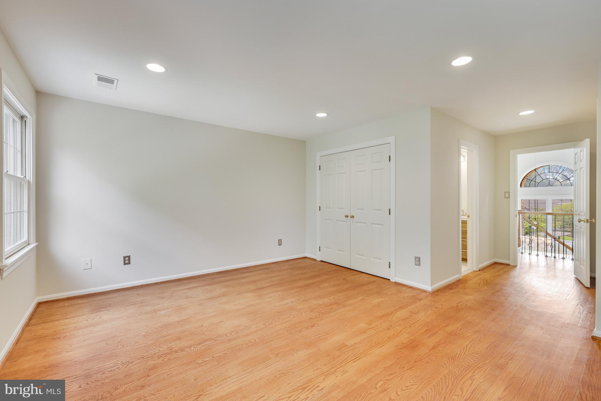 8100 Ridings Court McLean, VA 22102 - Photo 37 of 79 Gallery Image 37