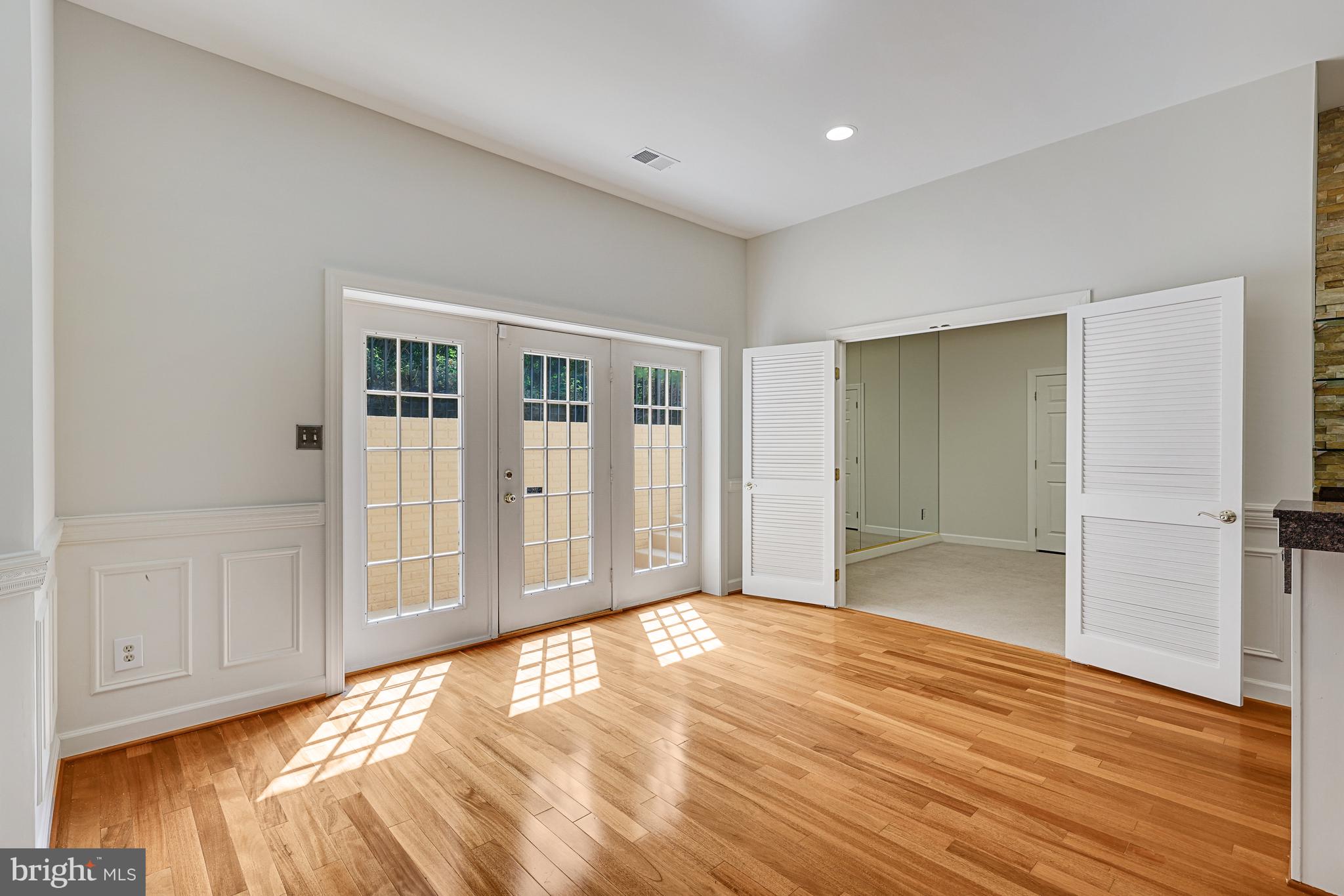 8100 Ridings Court McLean, VA 22102 - Photo 52 of 79 Gallery Image 52