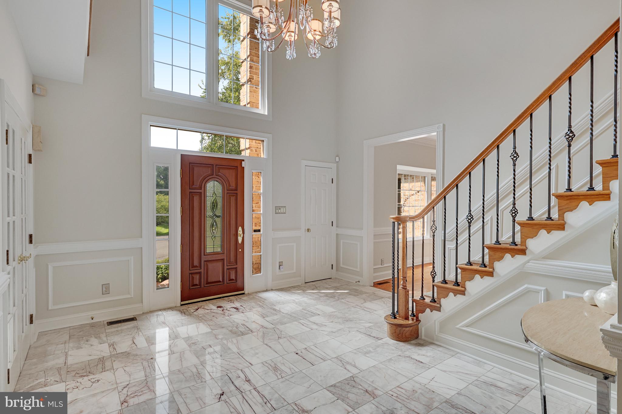 8100 Ridings Court McLean, VA 22102 - Photo 6 of 79 Gallery Image 6