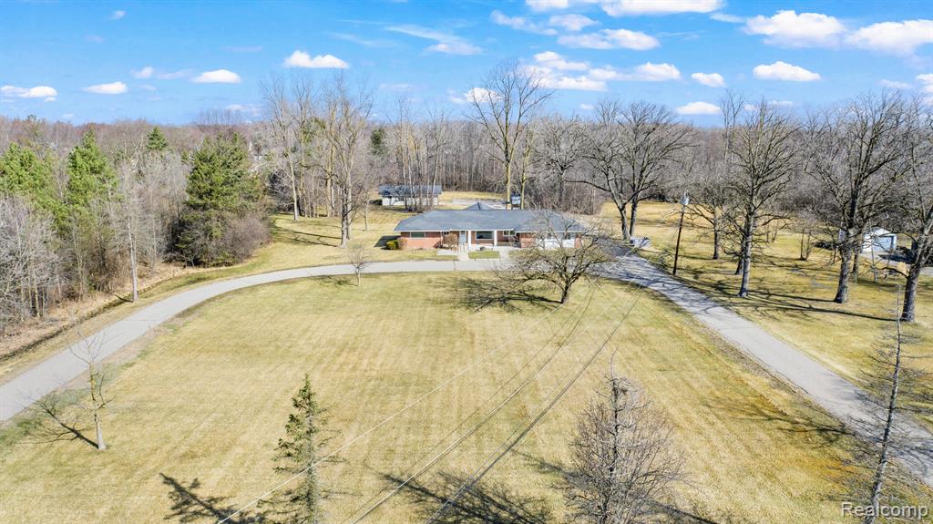 650 Grace Avenue Rochester Hills, MI 48307 - Photo 48 of 57