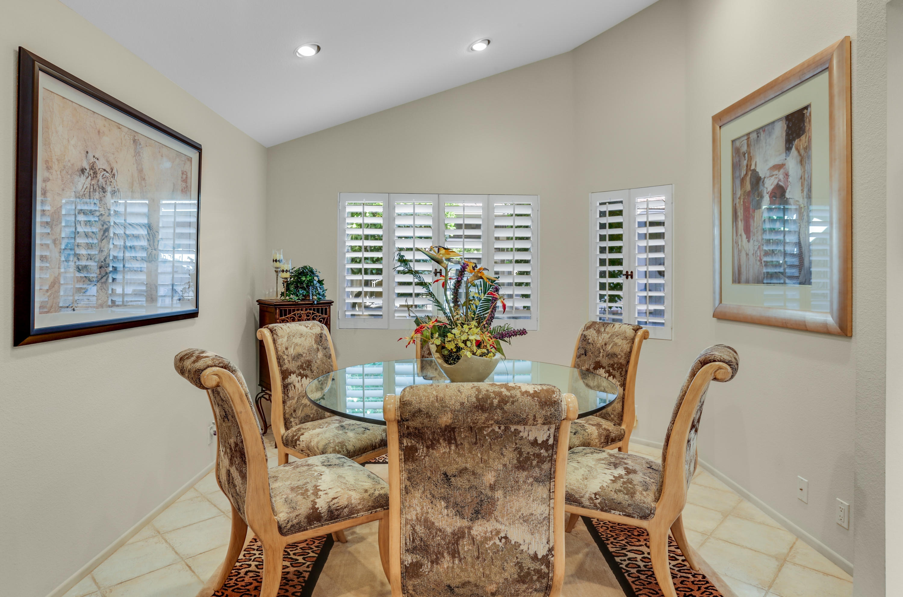 325 Red River Road Palm Desert, CA 92211 - Photo 17 of 35 15