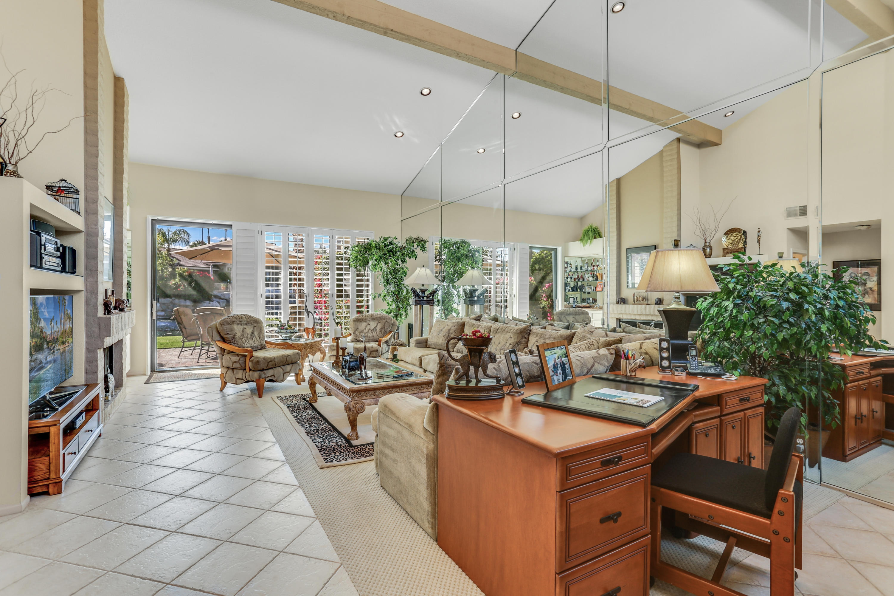325 Red River Road Palm Desert, CA 92211 - Photo 10 of 35 07
