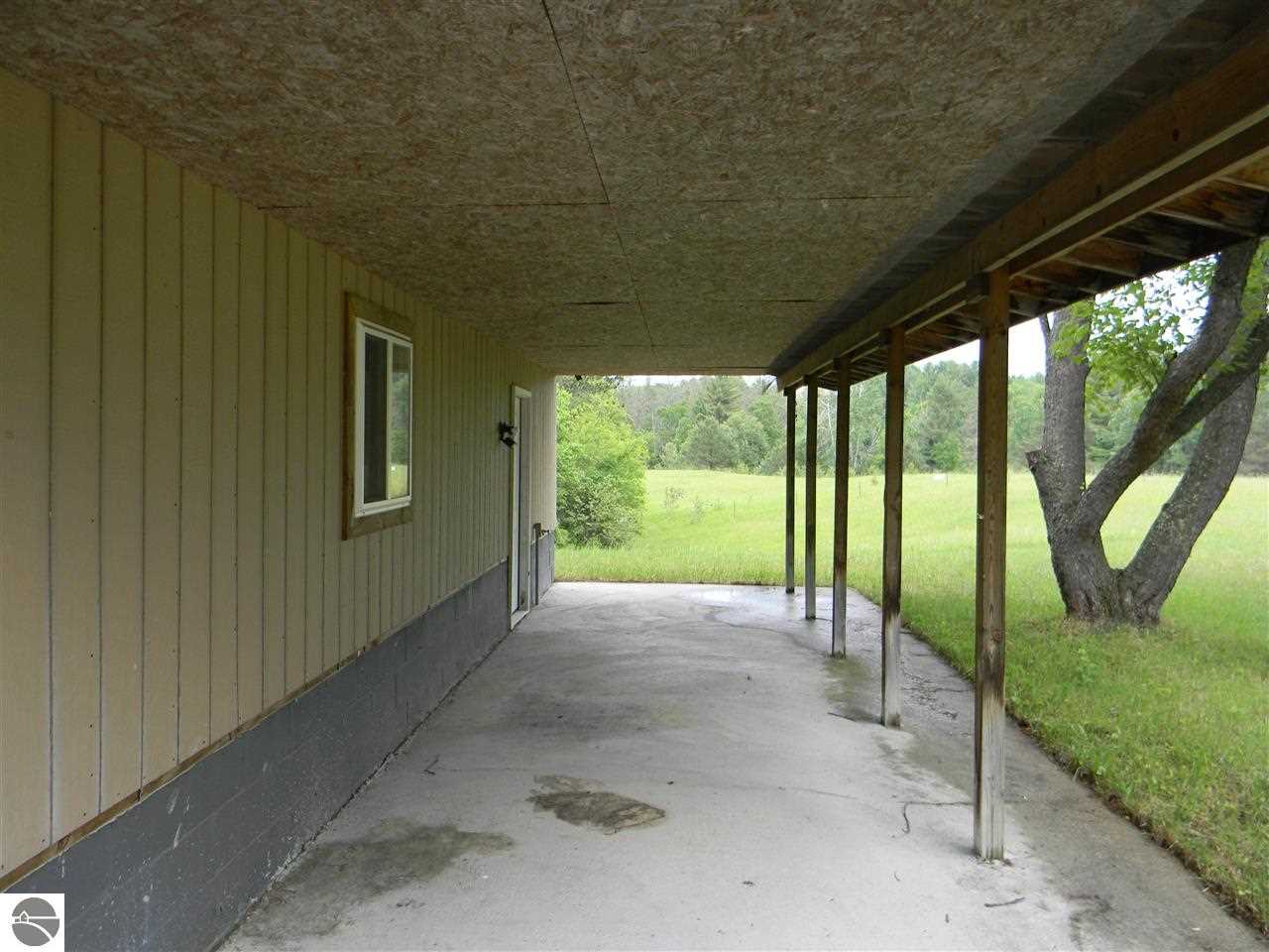 3510 Lupton Road Lupton, MI 48635 - Photo 15 of 15 1795149-14.JPG