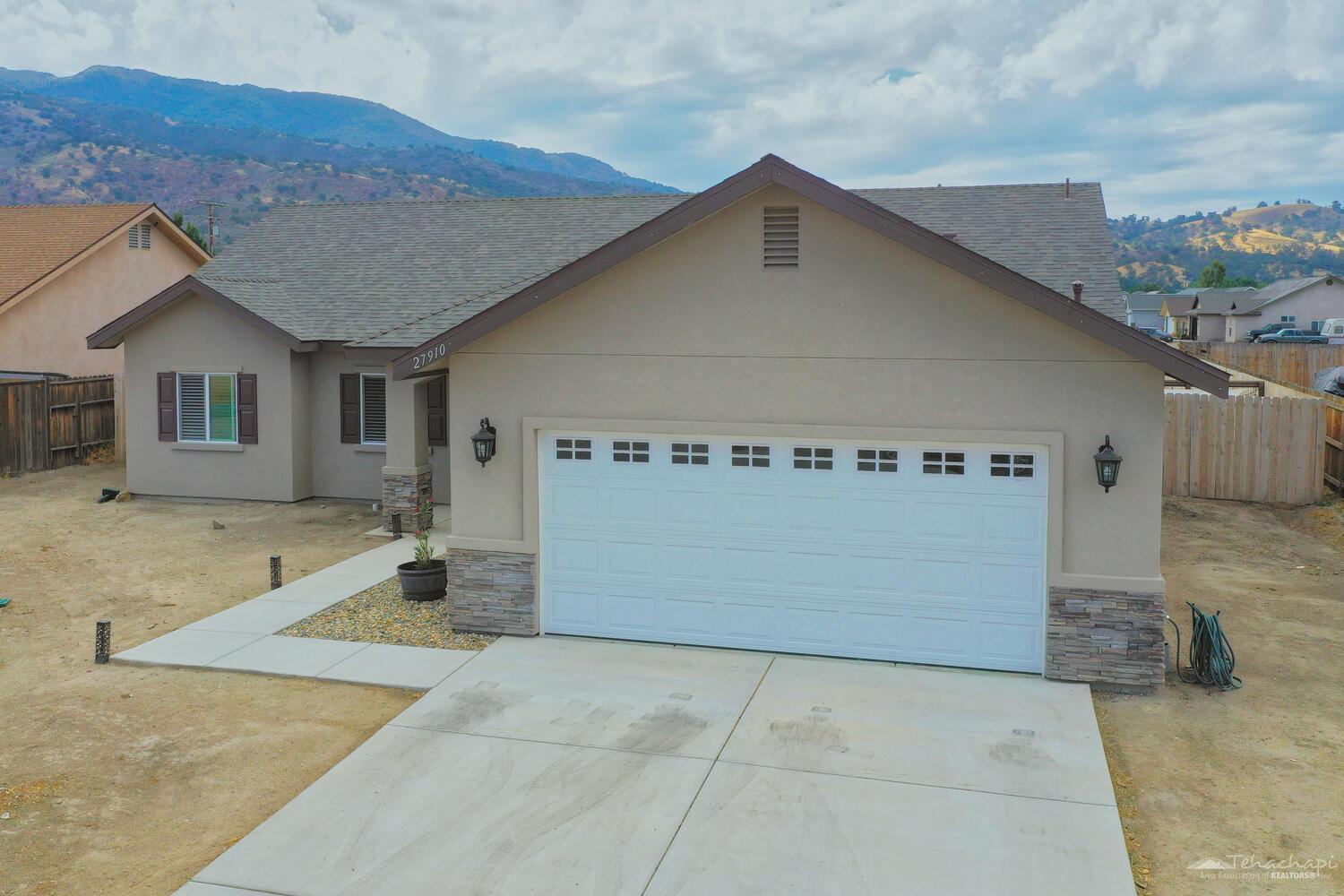 27910 Crofun Road Tehachapi, CA 93561 - Photo 2 of 42 Gallery Image 2