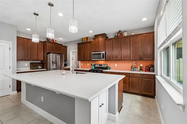 $640,000 | 1084 Cavender Creek Road, Minneola, FL 34715