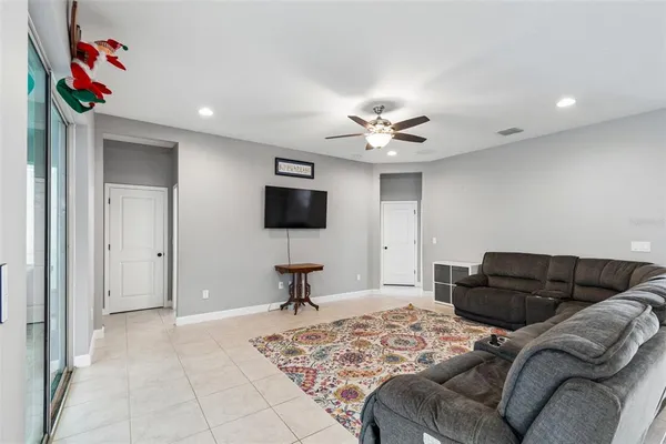 $640,000 | 1084 Cavender Creek Road, Minneola, FL 34715