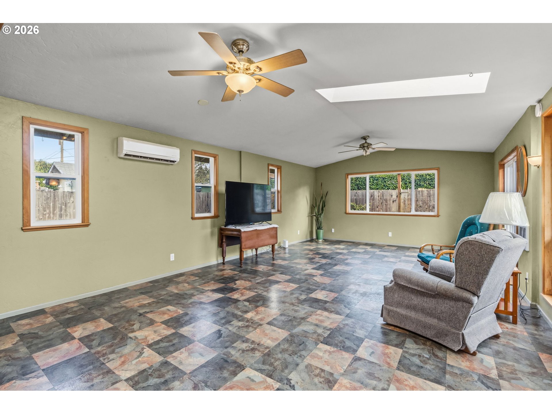 3755 Kendra Street Eugene, OR 97404 - Photo 14 of 41