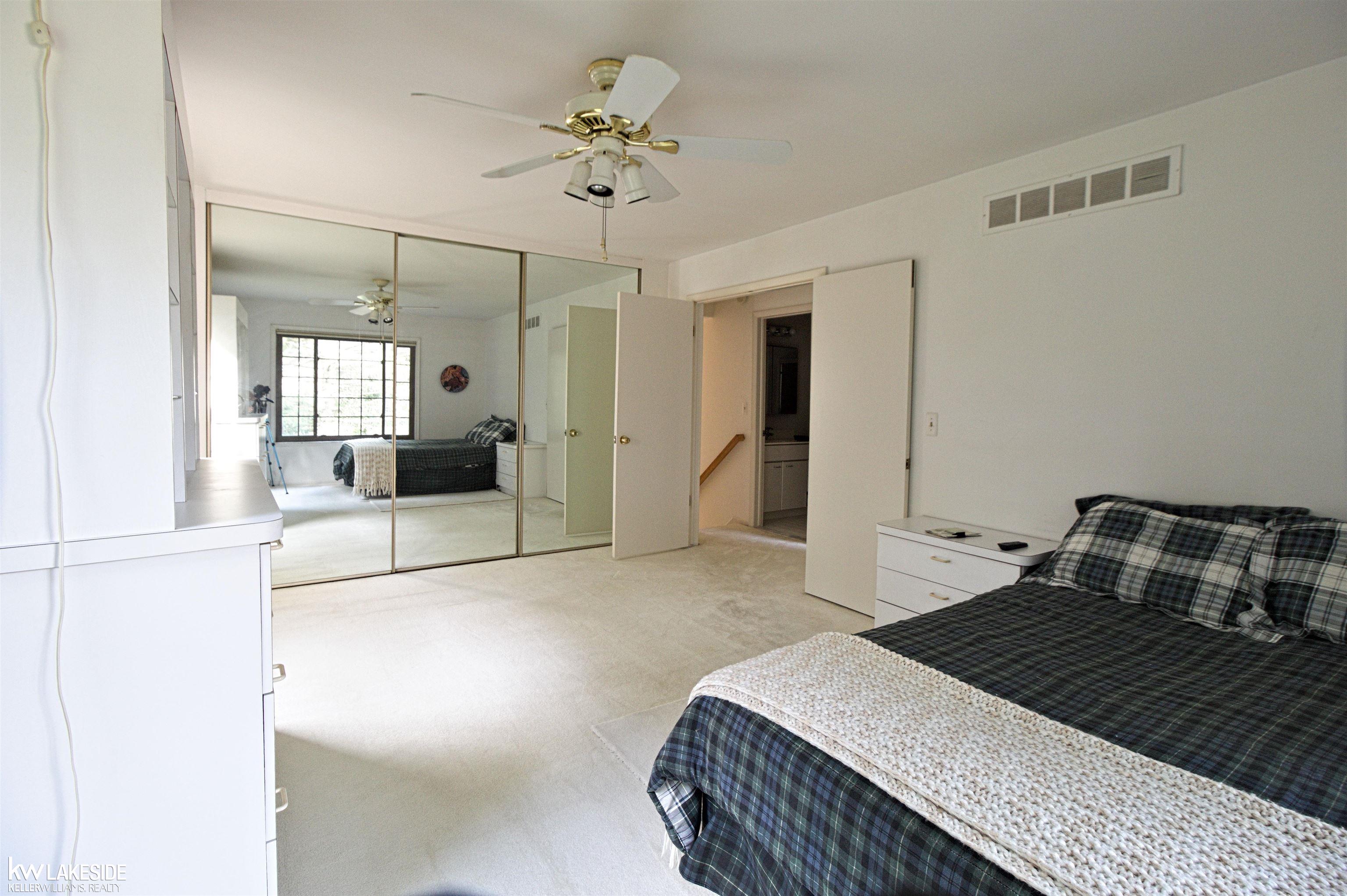 889 Lafayette Court Rochester, MI 48307 - Photo 17 of 27 50123340-16.JPG