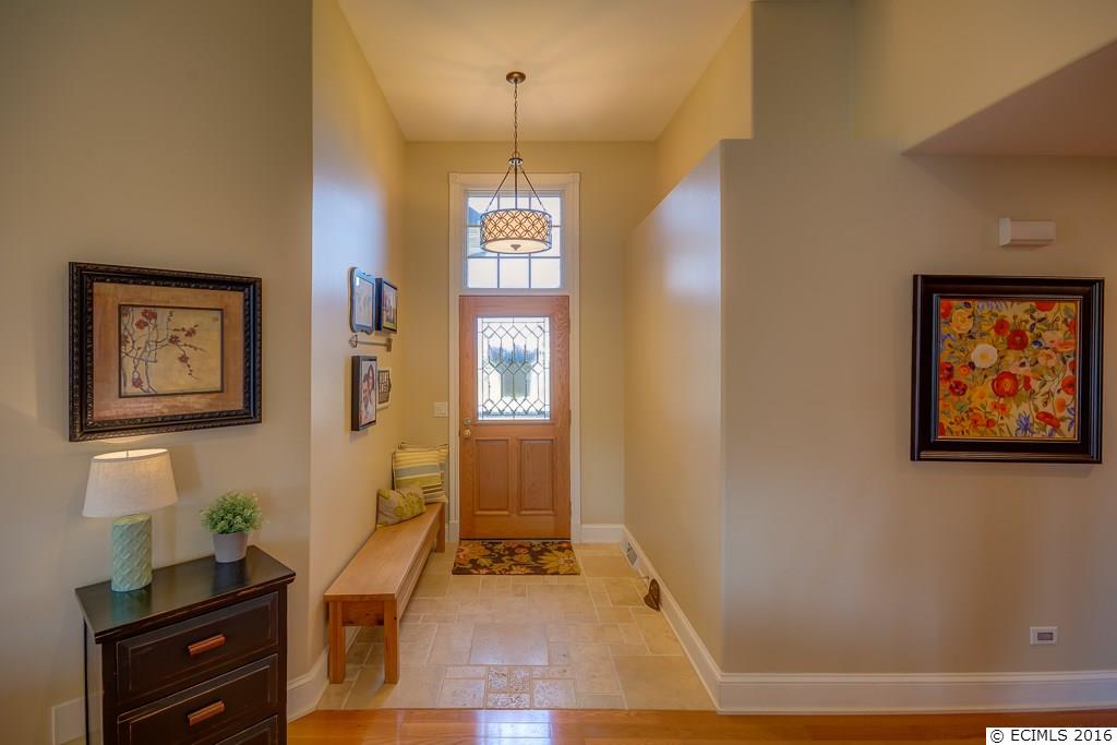 2472 Amber Ridge Drive Dubuque, IA 52002 - Photo 5 of 25 Gallery Image 5