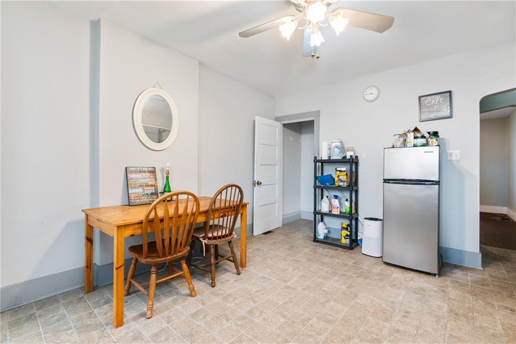 432 Antisbury Street Braddock, PA 15104 - Photo 6 of 21