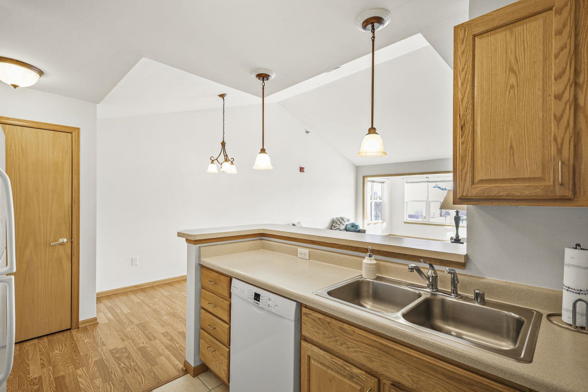 6836 Parkside Circle Windsor, WI 53532 - Photo 12 of 29