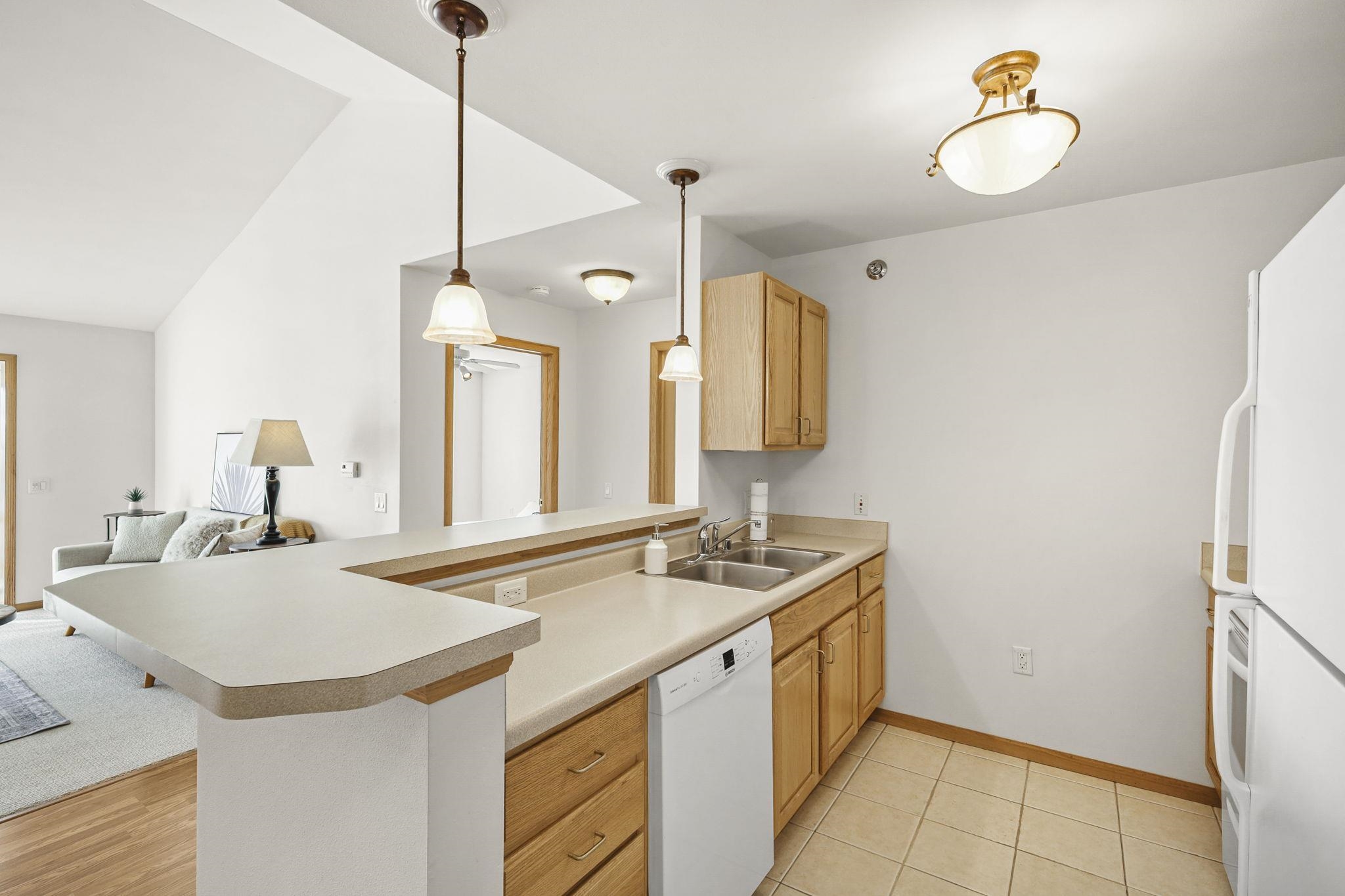 6836 Parkside Circle Windsor, WI 53532 - Photo 10 of 29