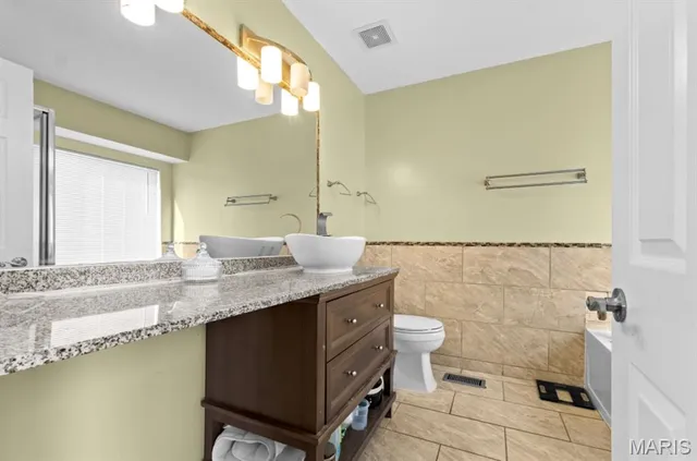 $350,000 | 2843 Chapel View Drive, Florissant, MO 63031