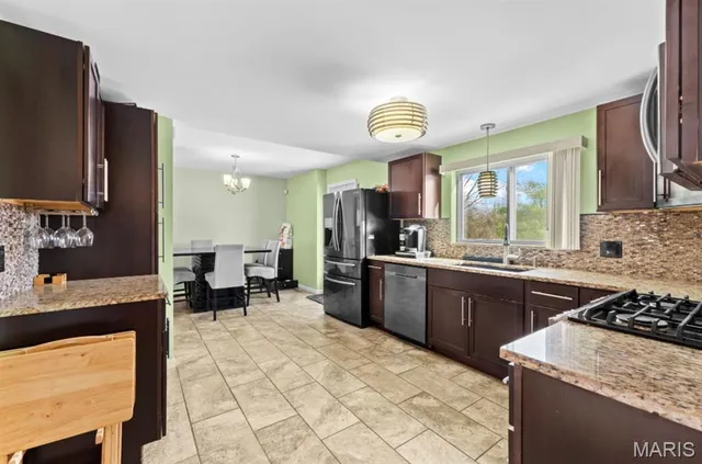 $350,000 | 2843 Chapel View Drive, Florissant, MO 63031