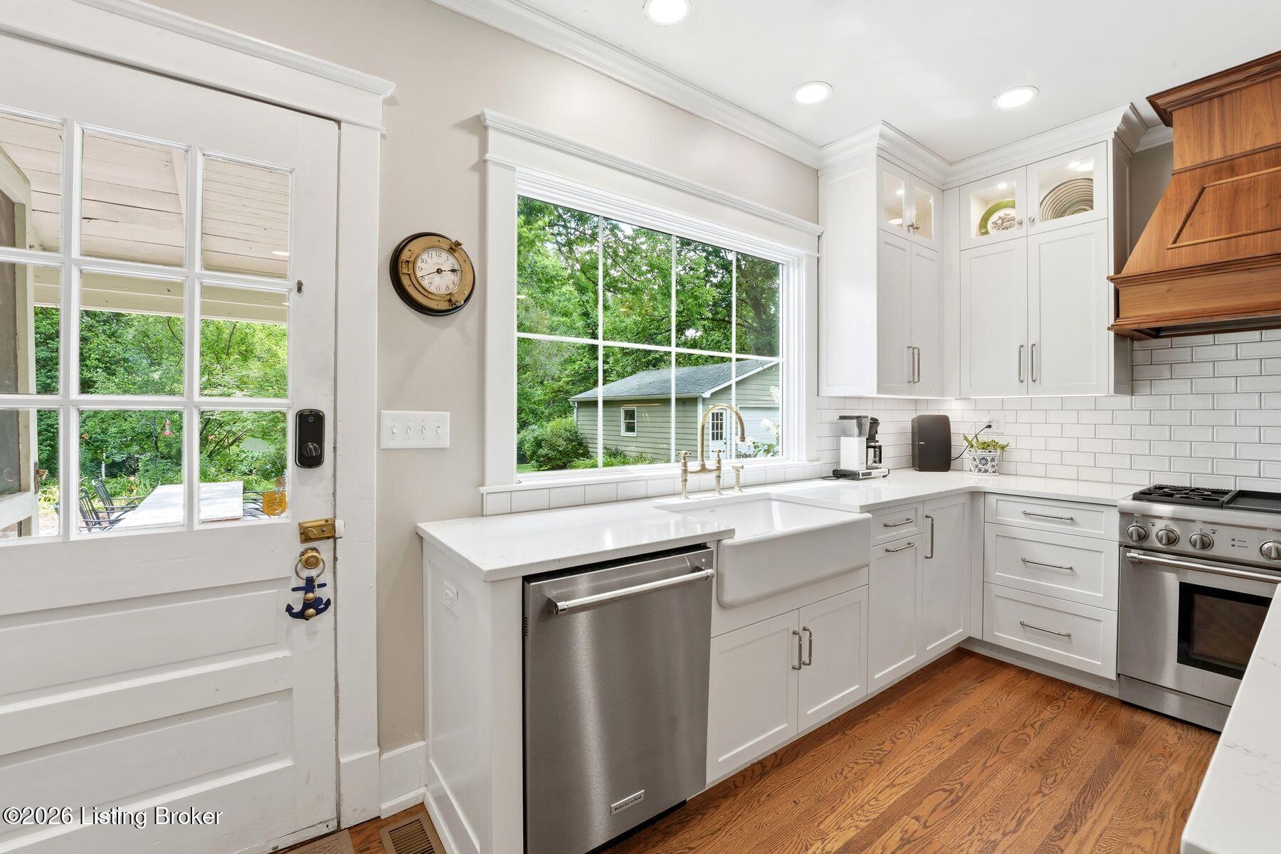 902 Bellewood Road Anchorage, KY 40223 - Photo 16 of 62 photo_online_051