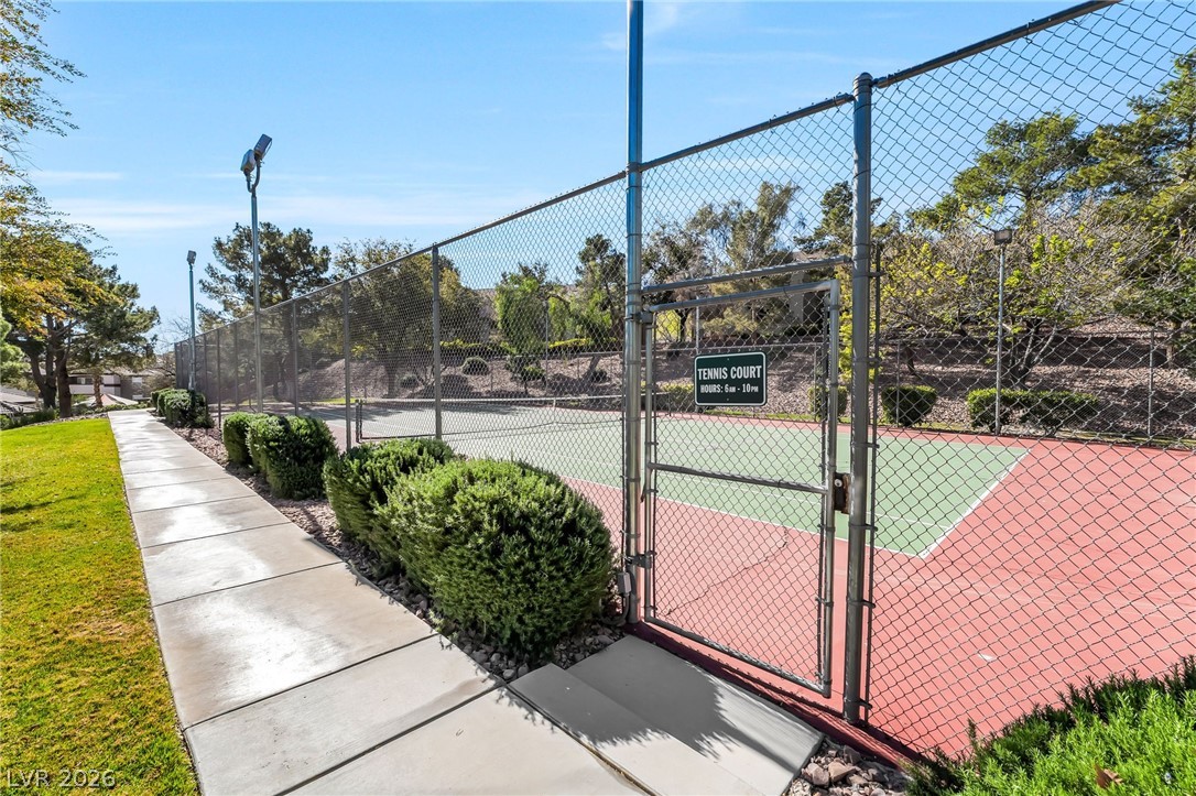 231 West Horizon Ridge Parkway, Unit 1315 Henderson, NV 89012 - Photo 30 of 52