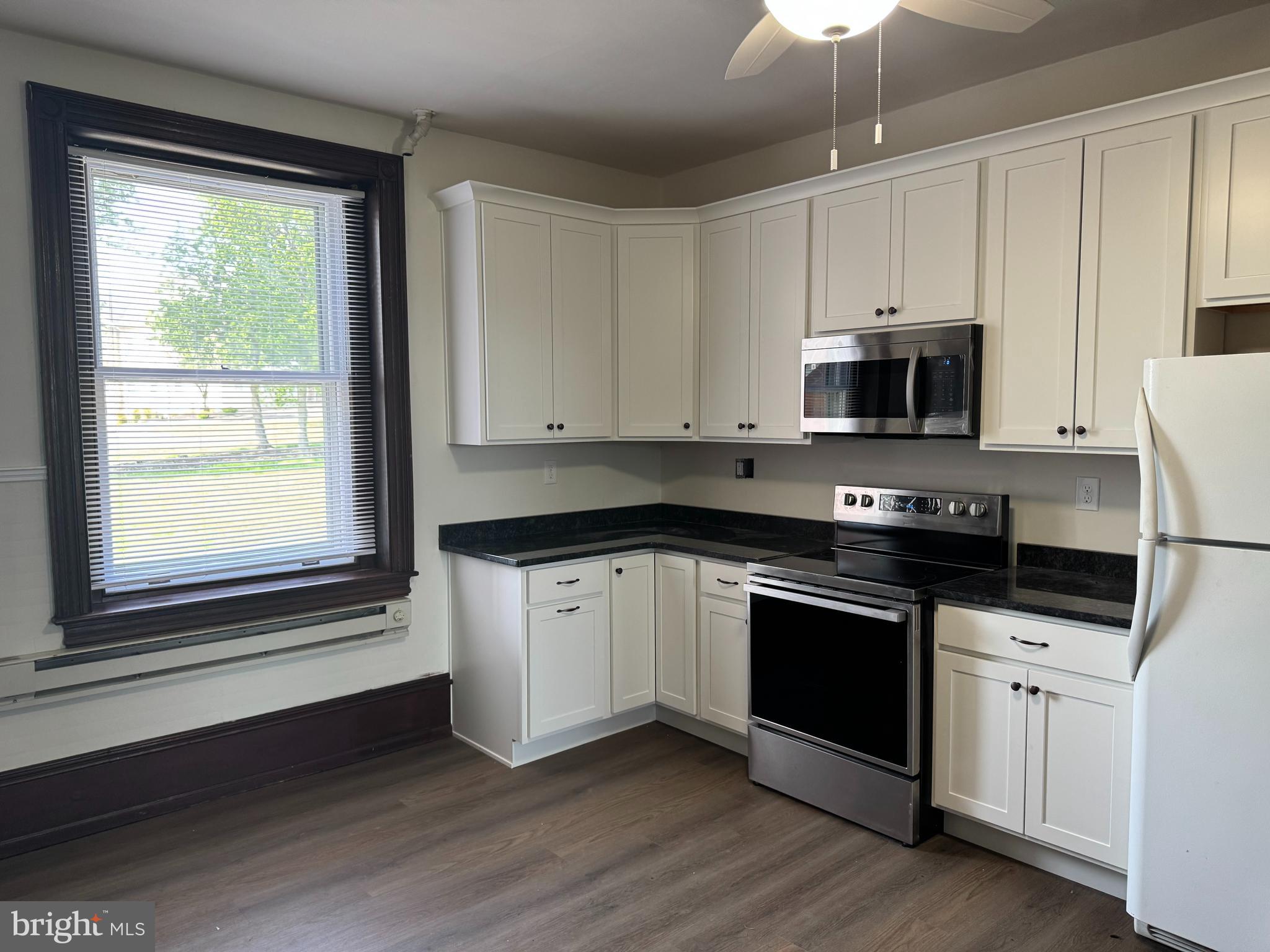 3009 Ridge Pike, Unit 1 Eagleville, PA 19403 - Photo 13 of 30 Kitchen