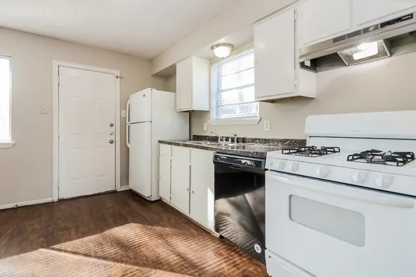 $1,535 | 5139 Wickview Lane, Houston, TX 77053