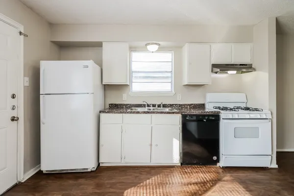 $1,535 | 5139 Wickview Lane, Houston, TX 77053