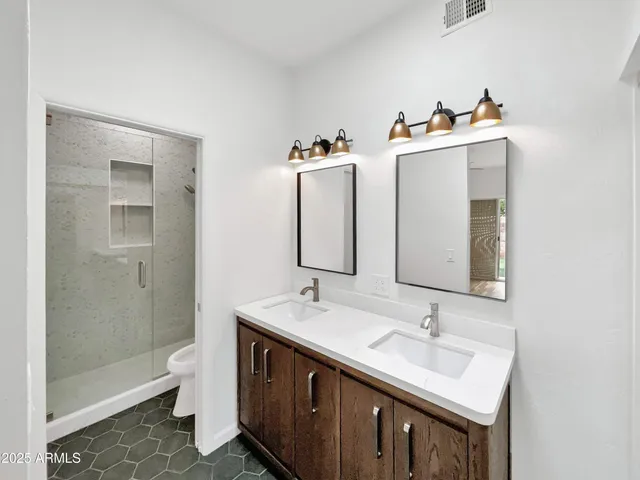 $386,000 | 334 West Lodge Drive, Tempe, AZ 85283