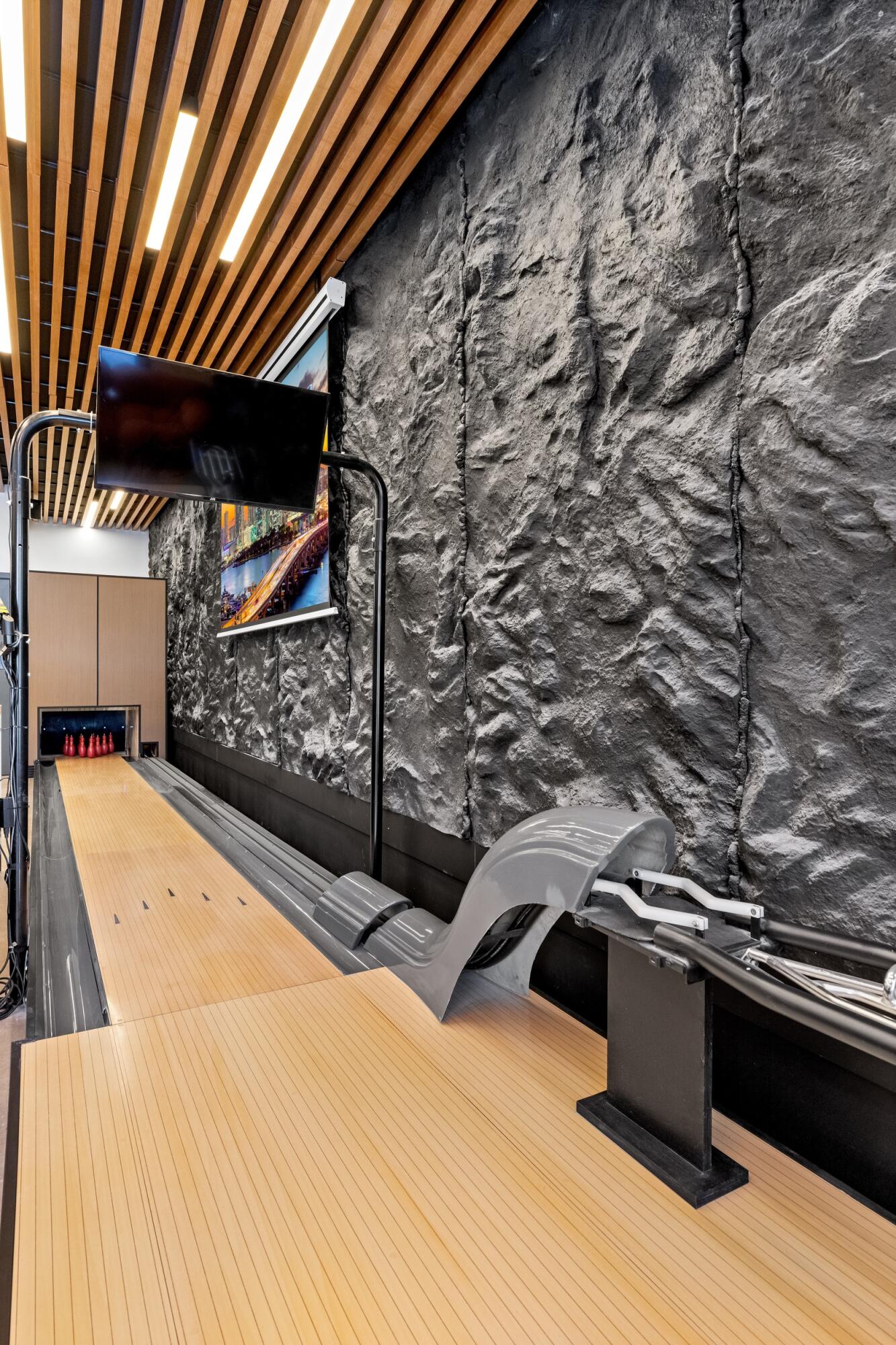 839 Northeast Bay Isle Drive Boca Raton, FL 33487 - Photo 42 of 103 a view of outdoor space with wooden floor and barbeque oven