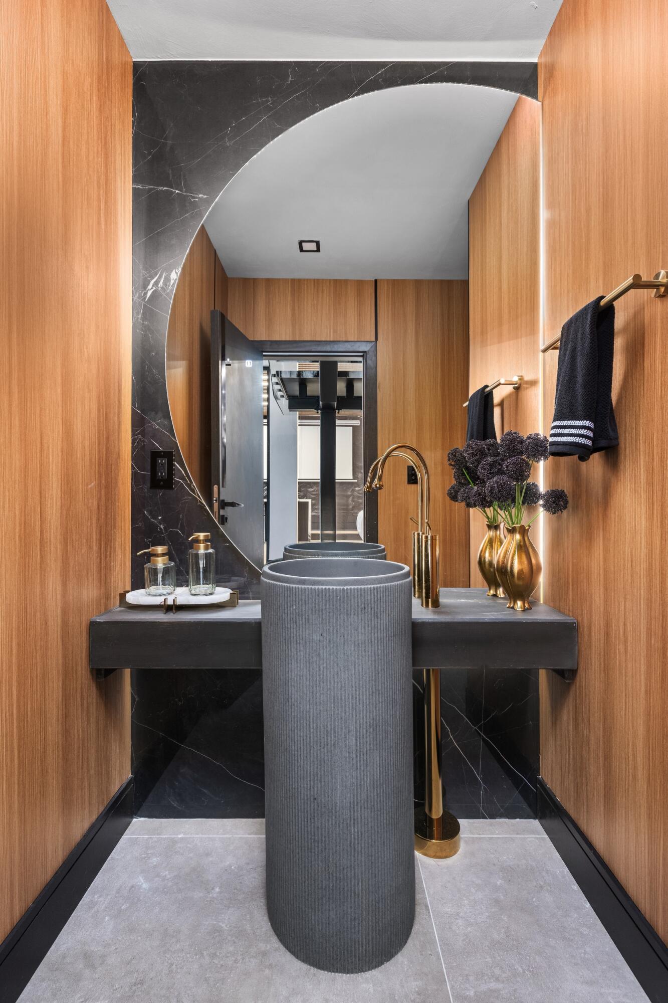 839 Northeast Bay Isle Drive Boca Raton, FL 33487 - Photo 46 of 103 Powder Room 1