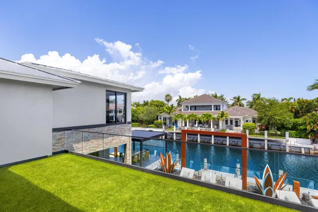 $7,495,000 | 839 Northeast Bay Isle Drive, Boca Raton, FL 33487