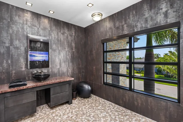 $7,495,000 | 839 Northeast Bay Isle Drive, Boca Raton, FL 33487