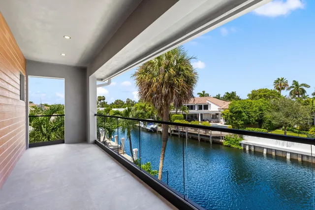 $7,495,000 | 839 Northeast Bay Isle Drive, Boca Raton, FL 33487