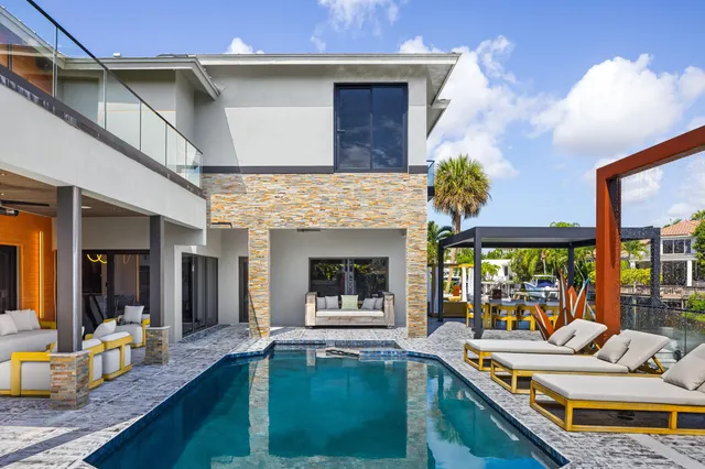 $7,495,000 | 839 Northeast Bay Isle Drive, Boca Raton, FL 33487