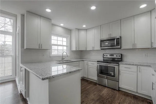 $449,900 | 14036 West 113th Street, Lenexa, KS 66215