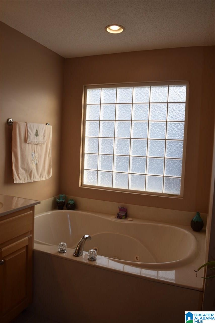 1233 Mountain Lake Road Warrior, AL 35180 - Photo 31 of 47
