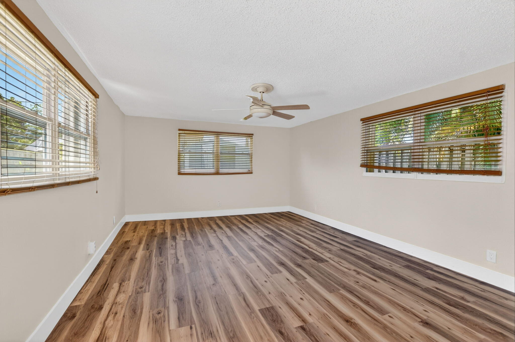 277 Northwest 3rd Court Boca Raton, FL 33432 - Photo 27 of 49 27-web-or-mls-DSC_0320