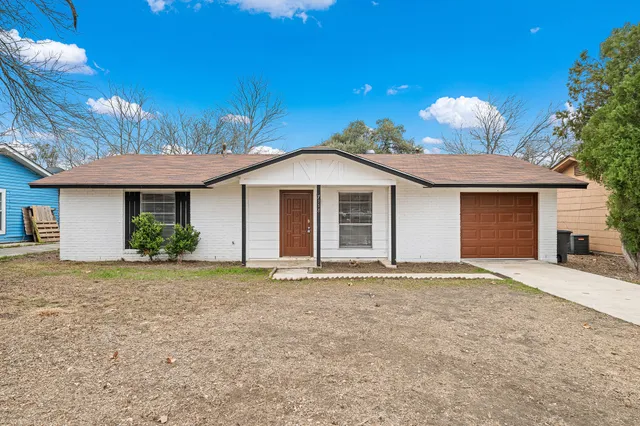 $1,100 | 7118 Glen Point Drive, San Antonio, TX 78239
