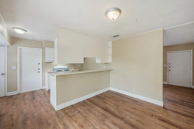 $1,100 | 7118 Glen Point Drive, San Antonio, TX 78239