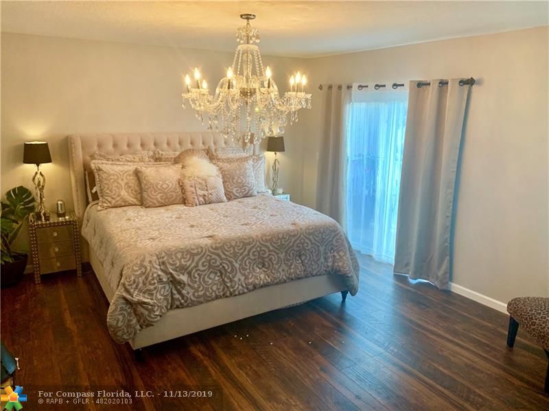 8464 Lagos De Campo Boulevard, Unit 8464 Tamarac, FL 33321 - Photo 12 of 36