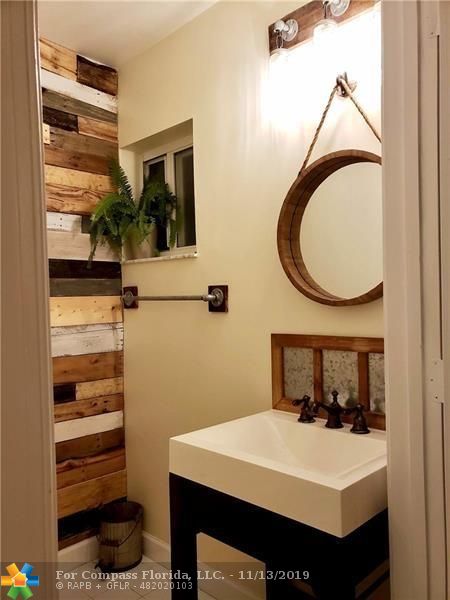 8464 Lagos De Campo Boulevard, Unit 8464 Tamarac, FL 33321 - Photo 22 of 36