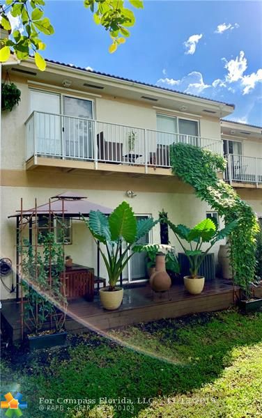 8464 Lagos De Campo Boulevard, Unit 8464 Tamarac, FL 33321 - Photo 25 of 36